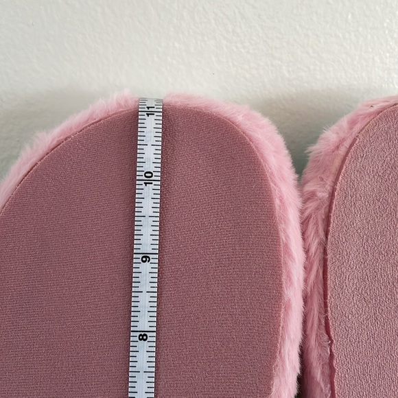 Mickey and Minnie Fuzzy Slippers - Picture 6 of 10